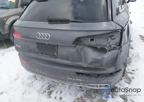 2018 Audi Sq5 3.0T Premium Plus z USA, uszkodzony, nr VIN WA1C4AFY9J2140780